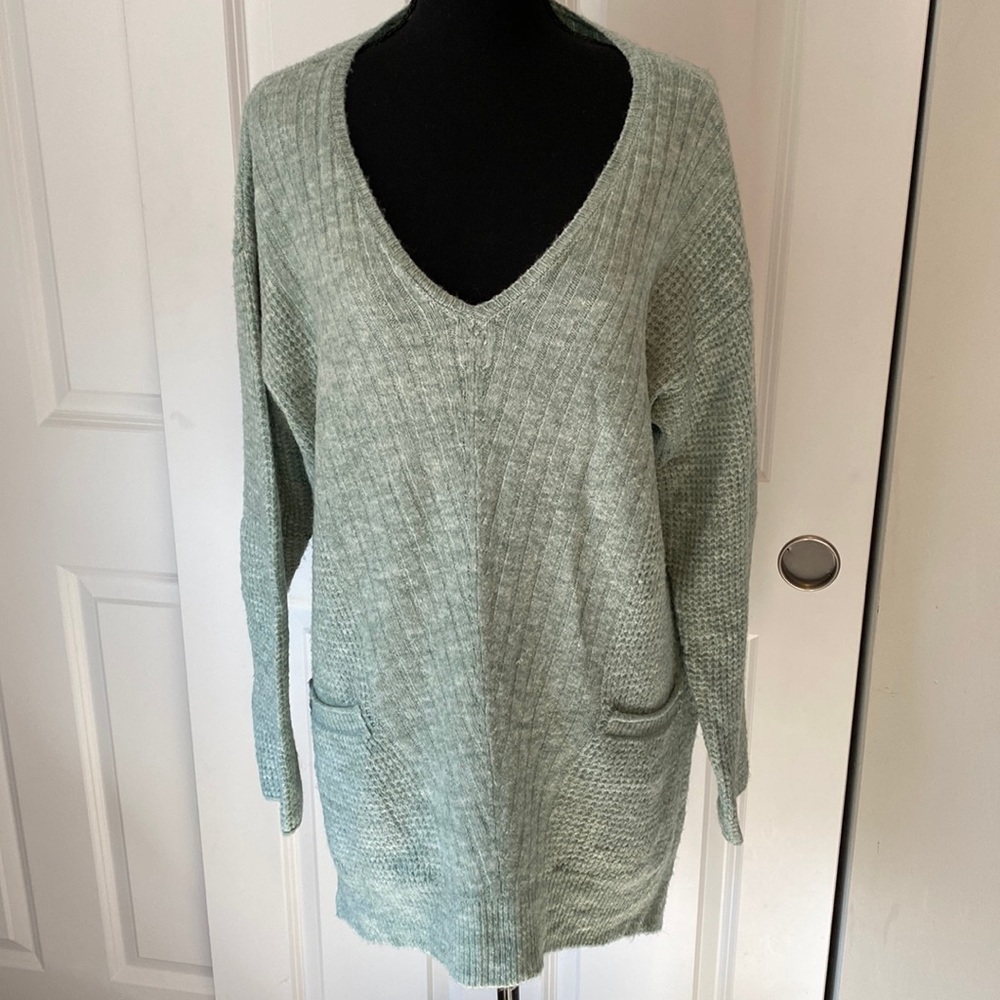 Cozy sweater large.